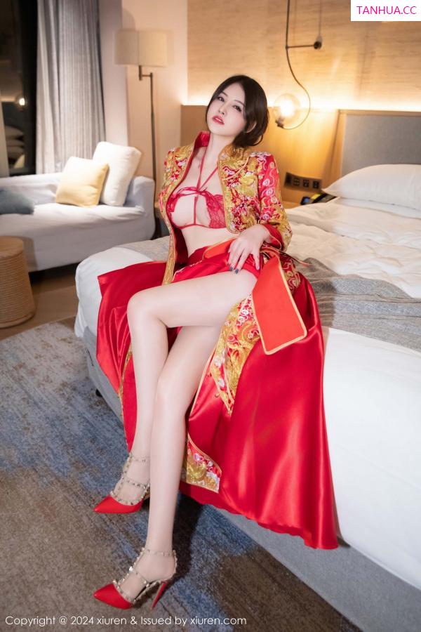 陈诗诗 诗诗 [XiuRen]高清写真图 2024.11.22 No.9494 诗诗kiki 美腿新娘第23张图片